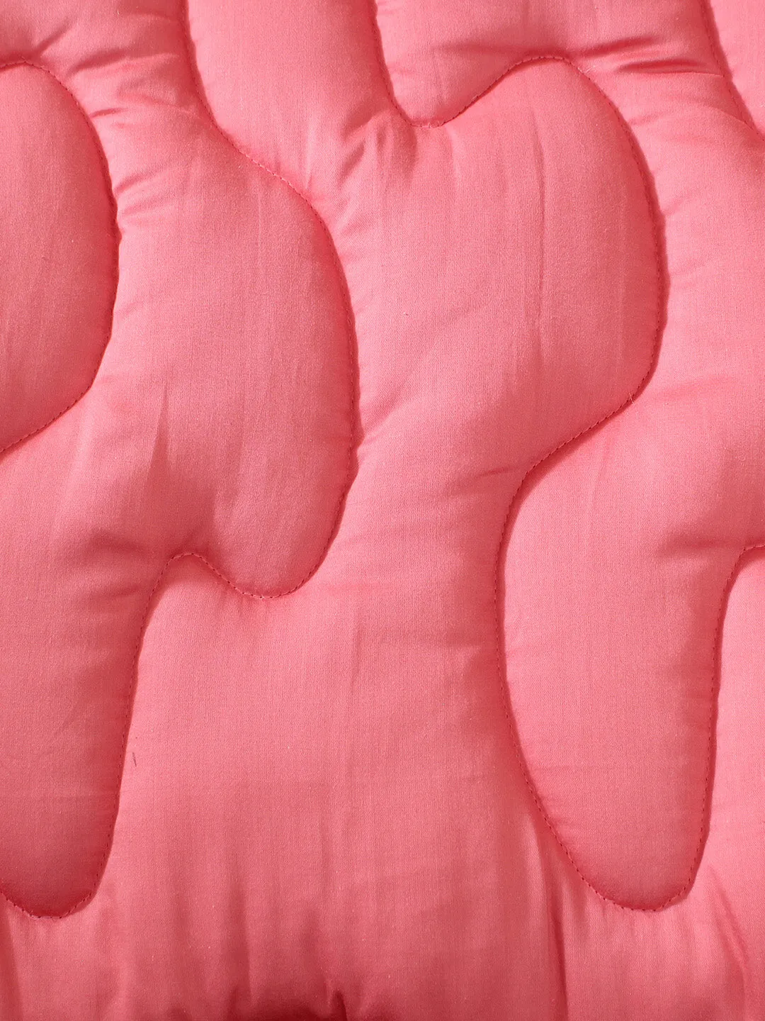Aadoo Pink Comforter