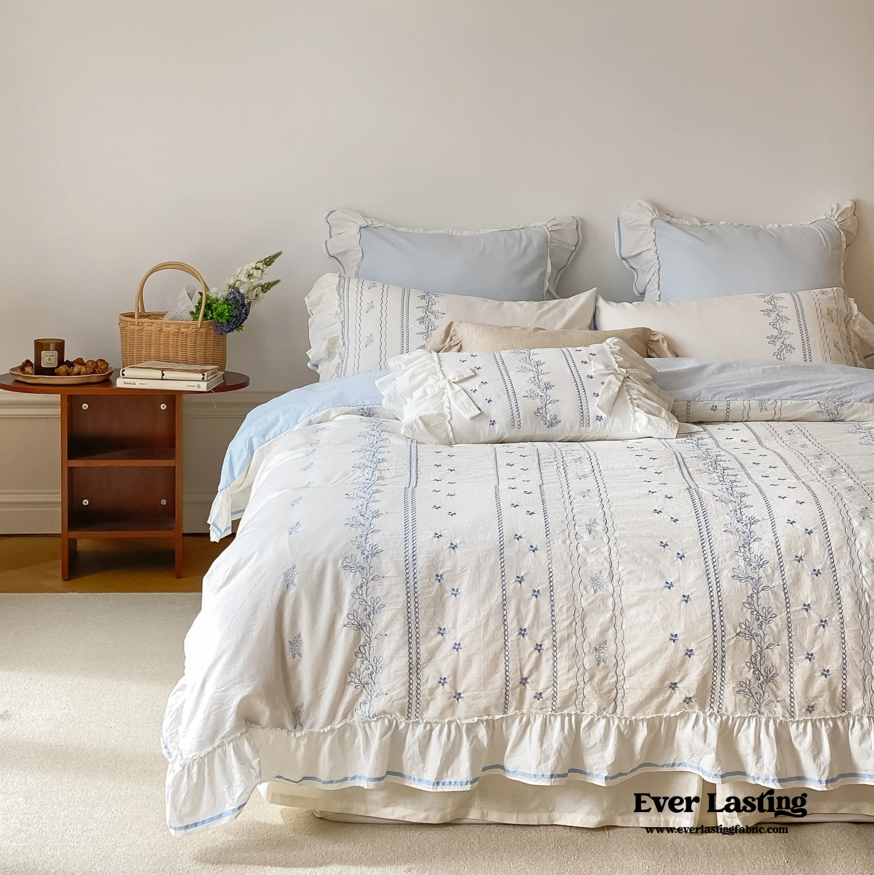 Embroidered French Lace Ruffle Pillowcases / Blue