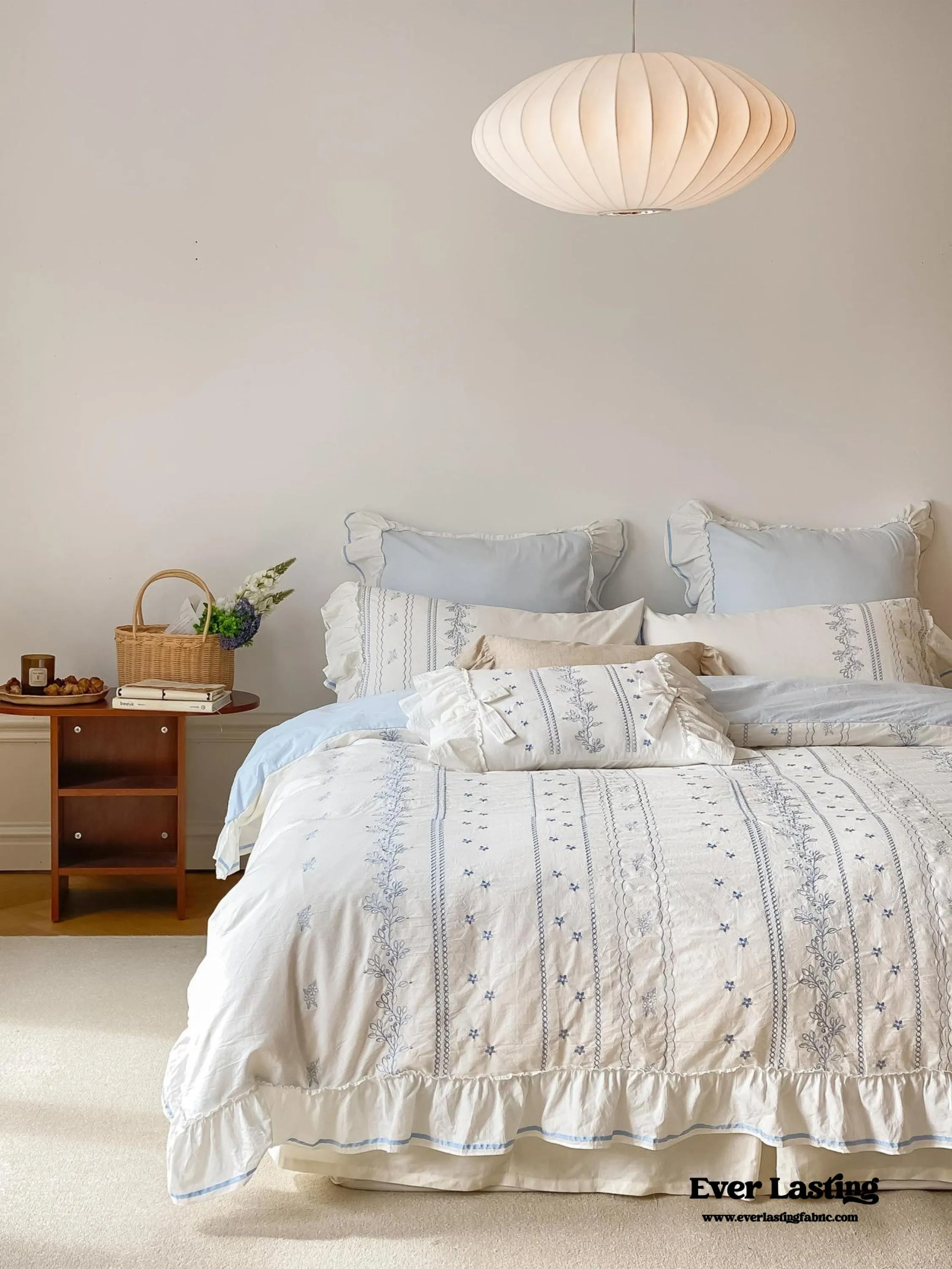 Embroidered French Lace Ruffle Pillowcases / Blue