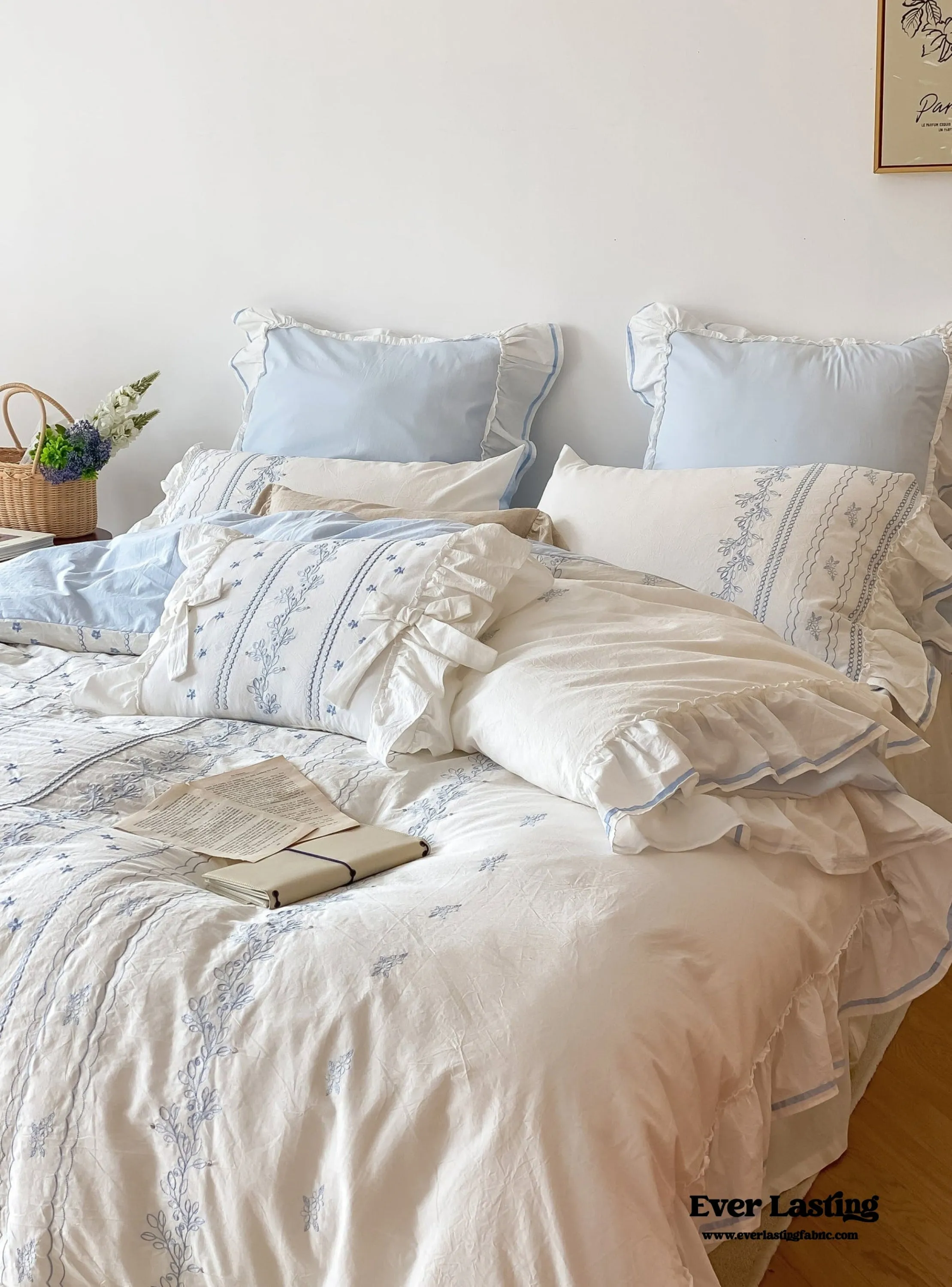 Embroidered French Lace Ruffle Pillowcases / Blue