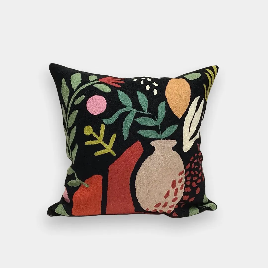 Embroidered pillow: Bouquet