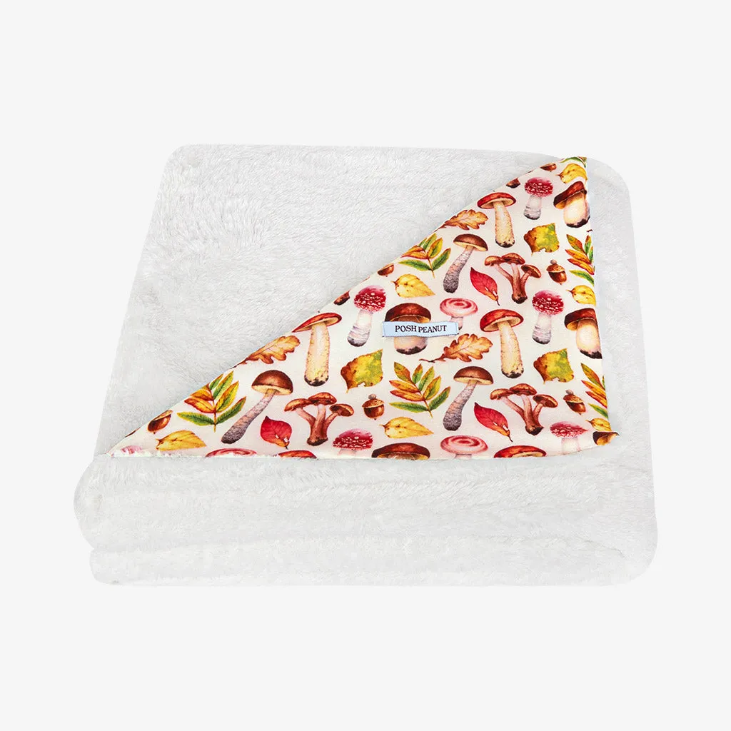 Posh Peanut Alba Plush Patoo Blanket